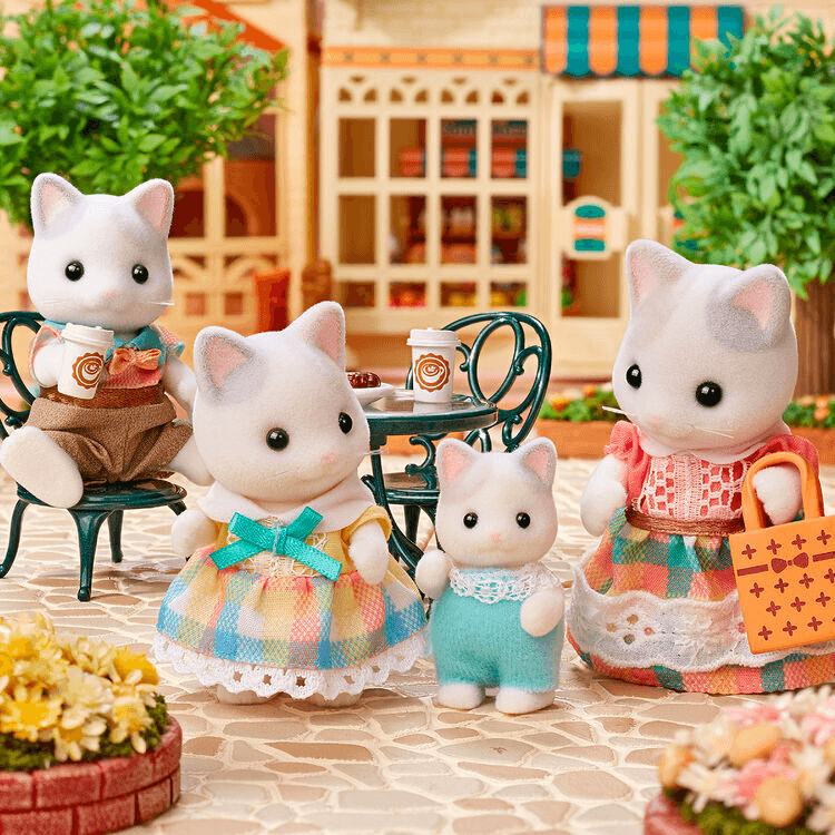 Sylvanian Families - Cute cat family